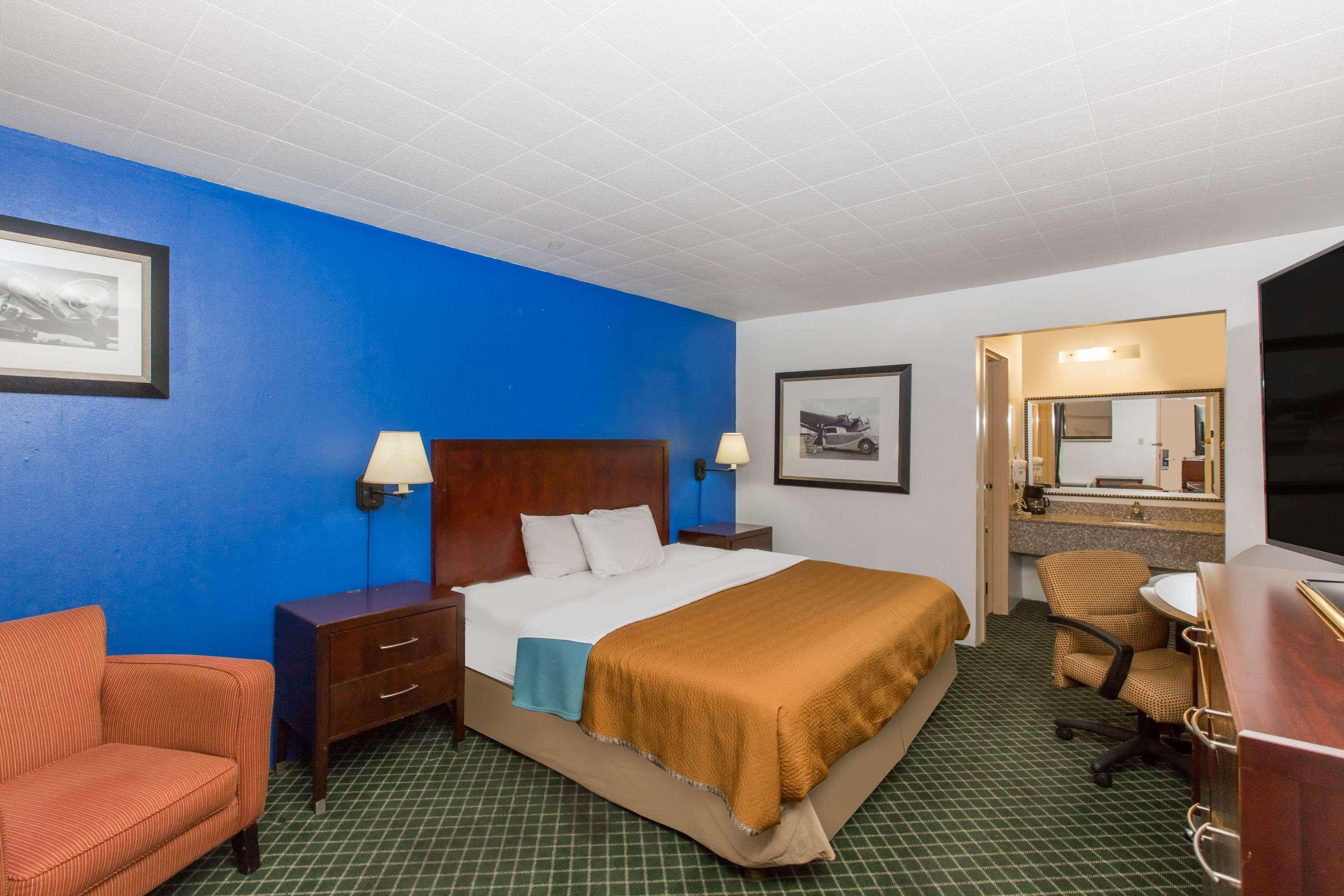 Travelodge By Wyndham Great Bend Eksteriør bilde